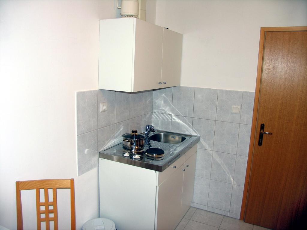 Apartments Vidovic Vodice Habitación foto