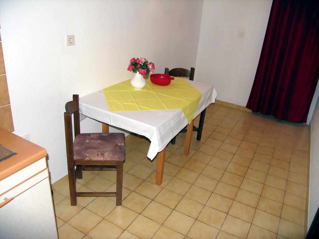 Apartments Vidovic Vodice Habitación foto
