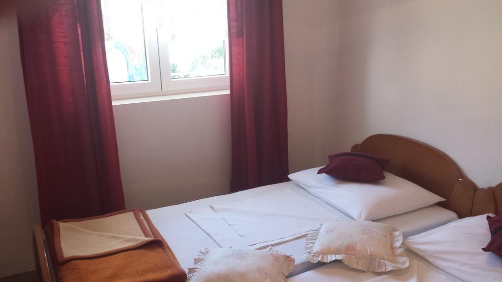 Apartments Vidovic Vodice Habitación foto