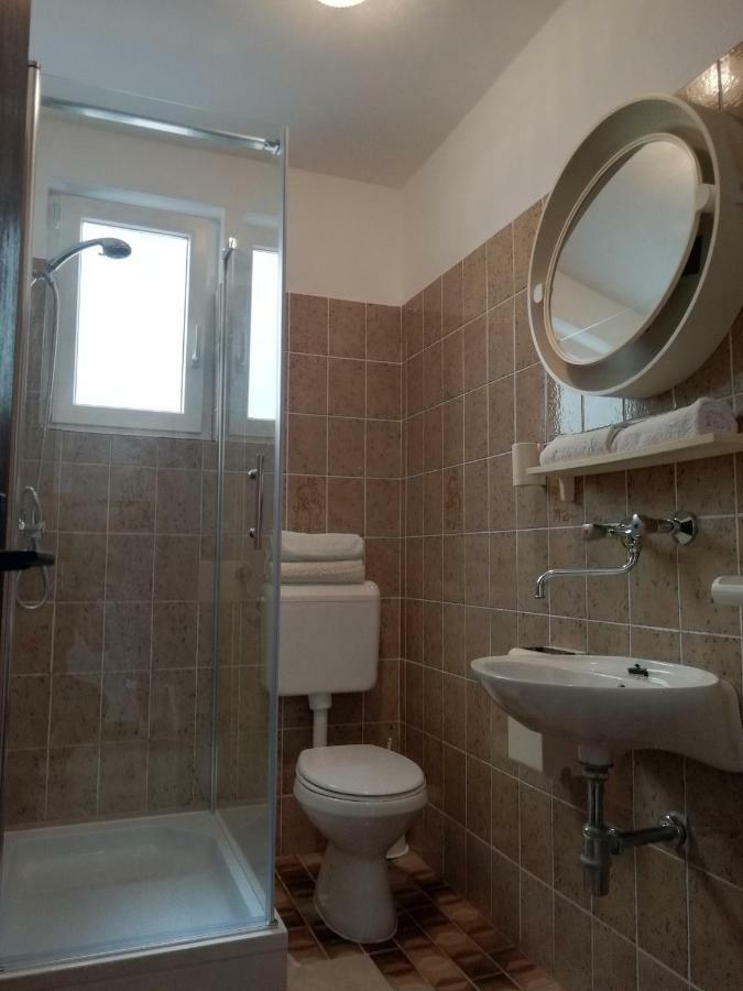 Apartments Vidovic Vodice Exterior foto